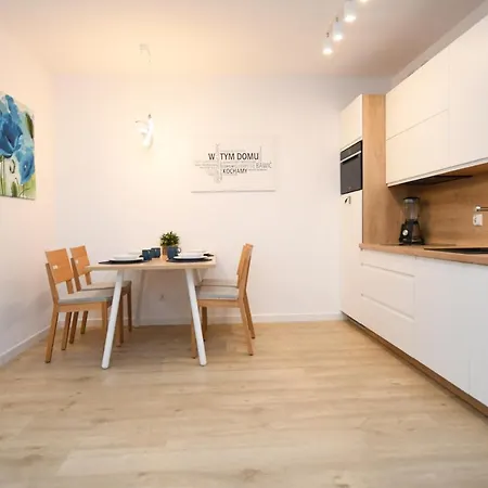 Nadmorskie Tarasy Baseny,sauny,garaz Port -navigator Kolobrzeg