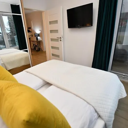 Nadmorskie Tarasy Baseny,sauny,garaz Port -navigator *